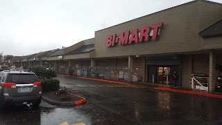 Bi-Mart Membership Discount Stores