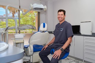 Dental Center Las Américas | Clínica Dental en Málaga - Dr. Antonio Marti