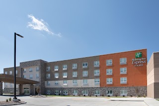 Holiday Inn Express & Suites Sioux City North-Event Center, an IHG Hotel