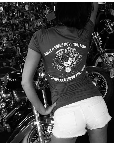 Photo of Bear's Hiway Classics - 2705 North Bell Street, Avondale, MO 64117, USA