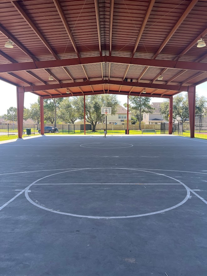 Westheimer Lakes Basketball Court