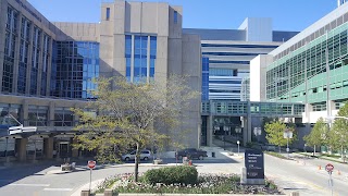 UChicago Medicine Duchossois Center for Advanced Medicine (DCAM) - Hyde Park