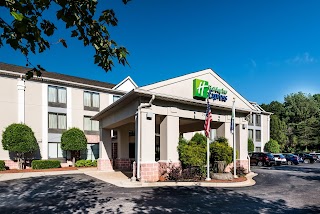 Holiday Inn Express & Suites Charlotte Arpt-Belmont, an IHG Hotel