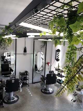 LA BARBERÍA HAIR TATTOO STUDIO