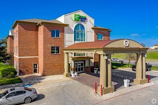 Holiday Inn Express & Suites San Antonio South 410, an IHG Hotel