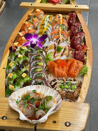 Manna Sushi & Grill