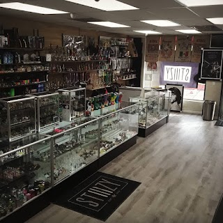 Reefer's Smoke Shop