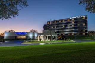 DoubleTree by Hilton Winston Salem - University