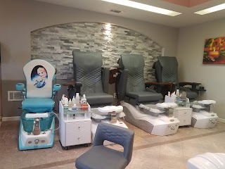 T & T Nails & Day Spa