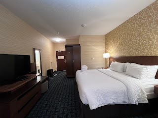 Fairfield Inn & Suites by Marriott Lincoln Airport