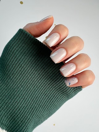 RUSSIAN MANICURE ZORI NAILS