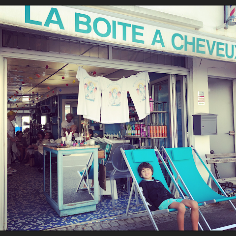 La Boîte À Cheveux en vacances du 11 au 27 Février.