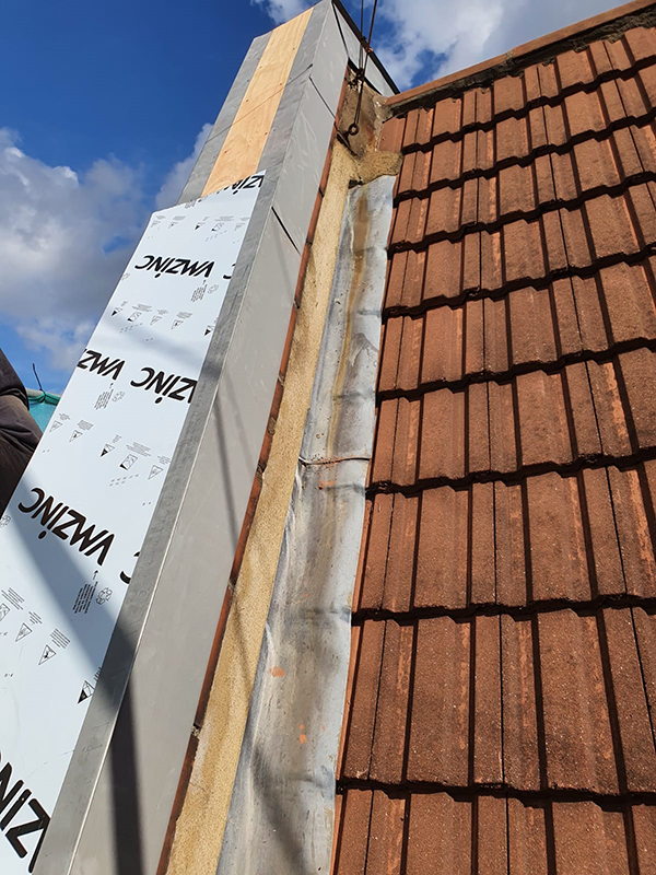 Thomas Roofing in 483 Green Lanes, London N13 4BS, UK - Roofers featuring 