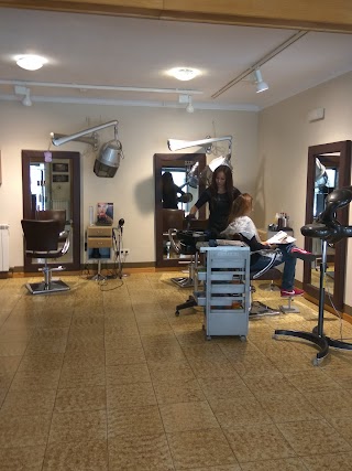 Colors & Style Beauty Salon