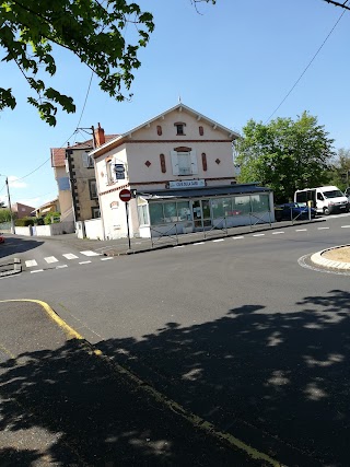 Cafe de la Gare le Cendre