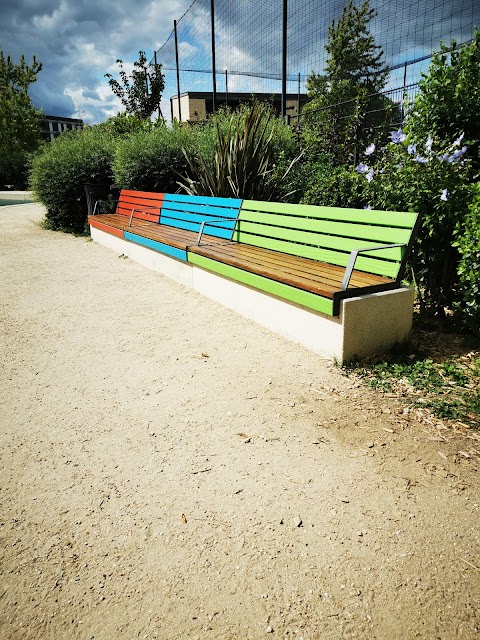 Photo de Square Marcel-Langlois - 5 Rue Emile Zola, Bezons, France