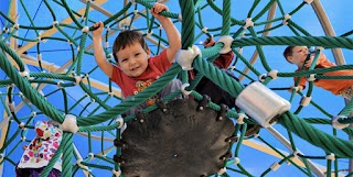 Kraftsman Commercial Playgrounds & Waterparks