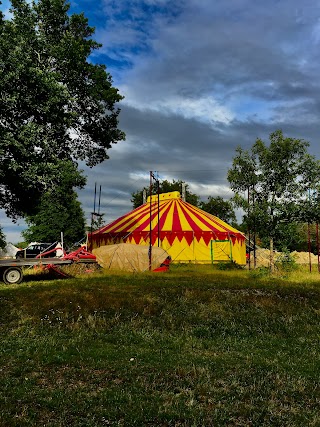 I FEEL GOOD : École de cirque et de trapèze volant