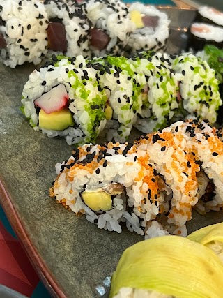 MAKANA FOODS -BORMUJOS: Sushi & Poké