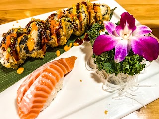 W & Z Asian Bistro & Sushi Bar