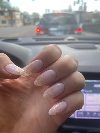 Happy Nails Spa