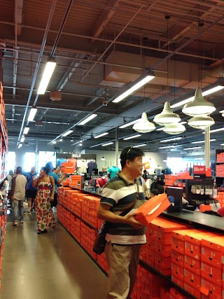 Nike Factory Store - Lehi