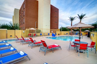 Holiday Inn Express & Suites Phoenix North - Scottsdale, an IHG Hotel