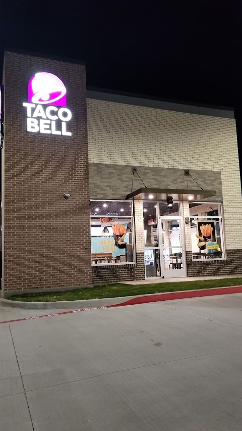 Photo of Taco Bell - 1025 West Round Grove Road, Lewisville, TX 75067, USA