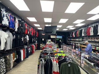 Kings Smoke Shop & clothing