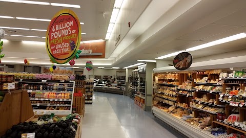 Hy-Vee Grocery Store