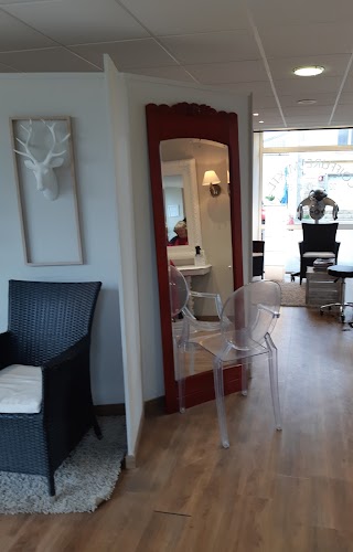 LE SALON (dl coiffure)