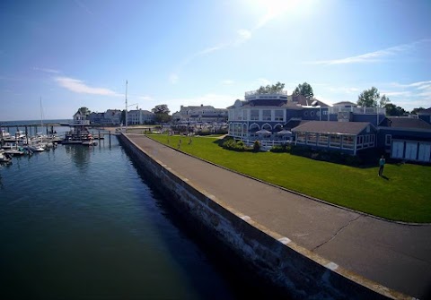 Pine Orchard Yacht & Country Club