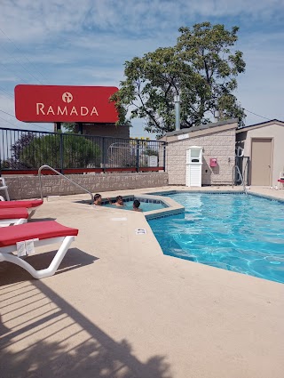 Ramada by Wyndham Albuquerque Airport