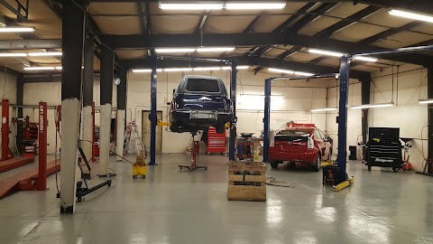 Photo of Anacortes Automotive - 2602 Commercial Avenue, Anacortes, WA 98221, USA