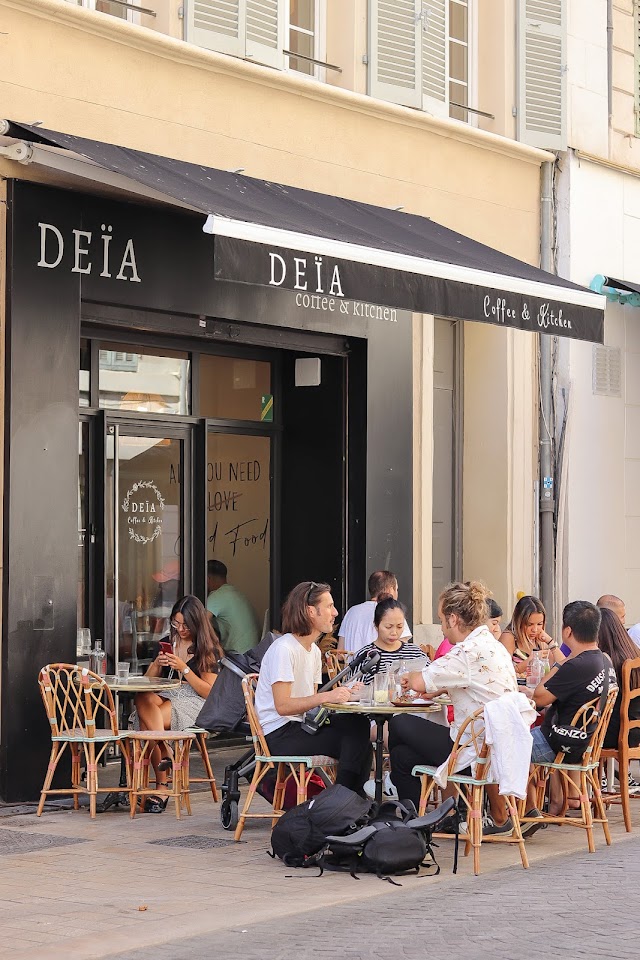 Deïa Coffee & Kitchen