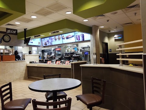 Photo of McDonald's - 3140 West Carefree Highway, Phoenix, AZ 85086, USA