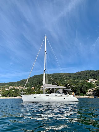 Mamá Vela Charter - Alquiler de barcos en Sanxenxo