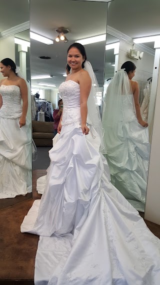 Anthony's Bridal Boutique & Tuxedo