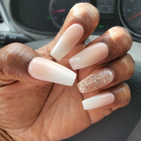 URBAN NAILS BAR ( $45 SnS Dipping Soak off Included ) $38 Gel Manicure