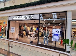 JACK & JONES