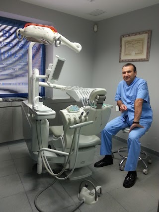 DENTAL CARINI Pº ARROYOMOLINOS