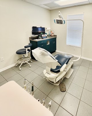 Premier Smiles- Cosmetic and Family Dentistry: Dr. William Carter, III, D.D.S.