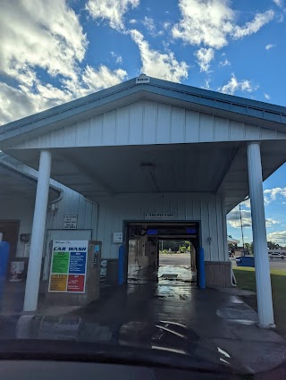 Currie's Brite & Shiny Carwash