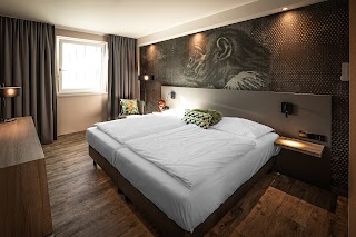 LOGINN Hotel Stuttgart Zuffenhausen