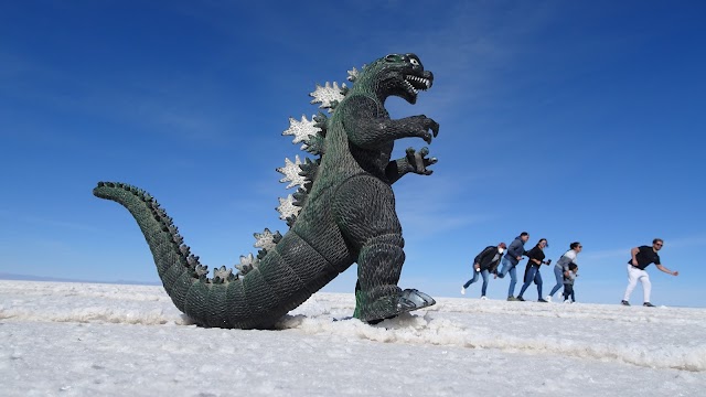 Plaza de las Banderas Uyuni