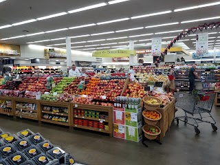 Hy-Vee Grocery Store