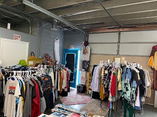 MELLY'S THRIFT STORE