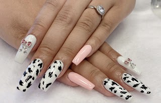 Pink & White Nail Spa