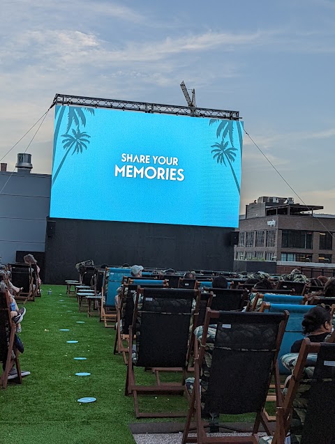 Rooftop Cinema Club Fulton Market