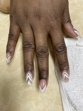 VIP Nails 693 E. Chestnut Hill Rd, Newark DE 19713